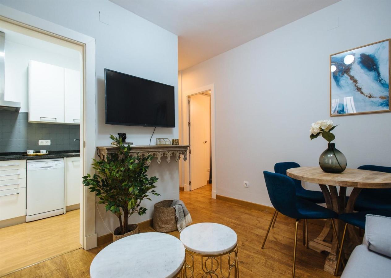 Feijoo Suite Apartment Seville Exterior photo